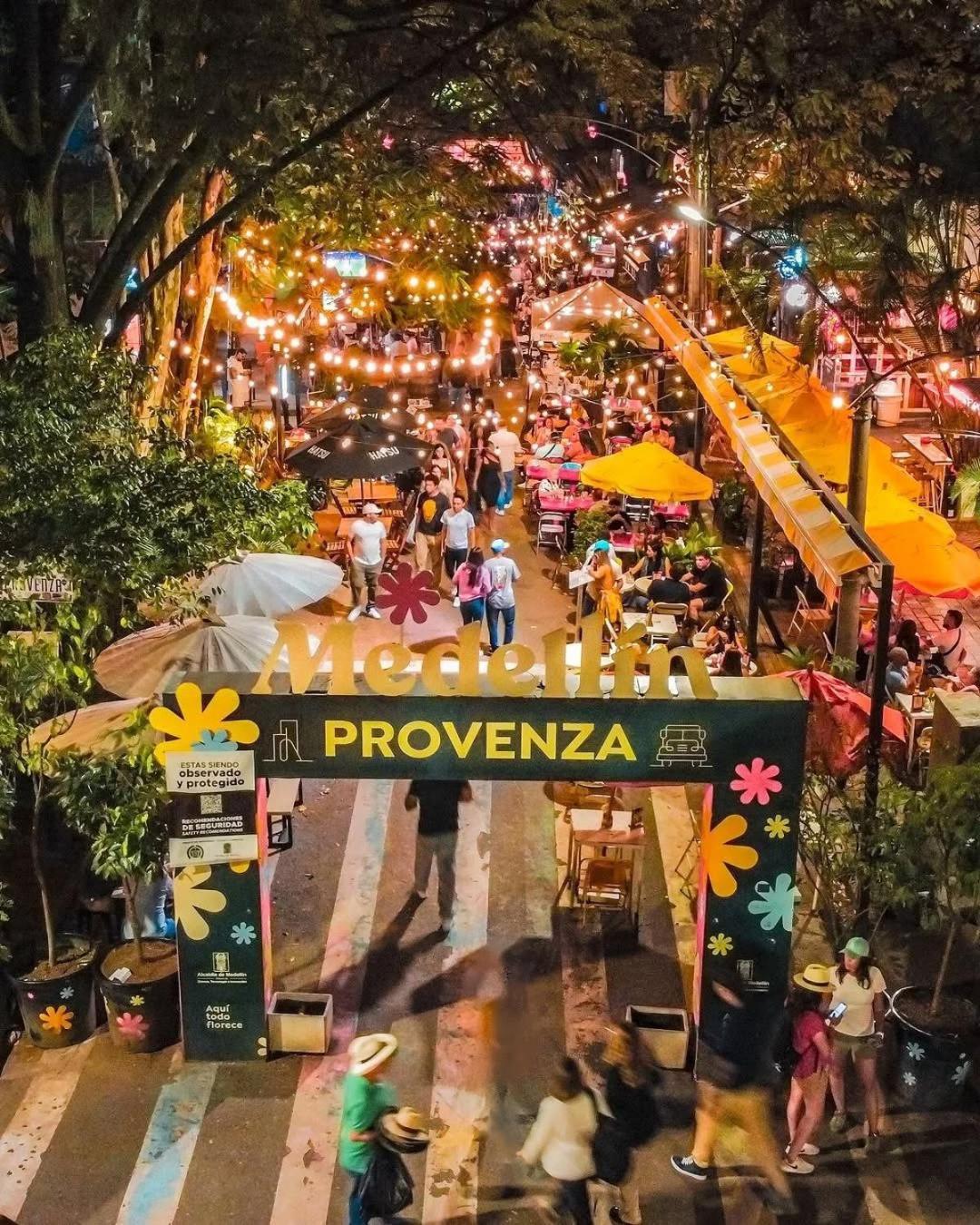 Hotel Provenza Garden Medellín Eksteriør billede